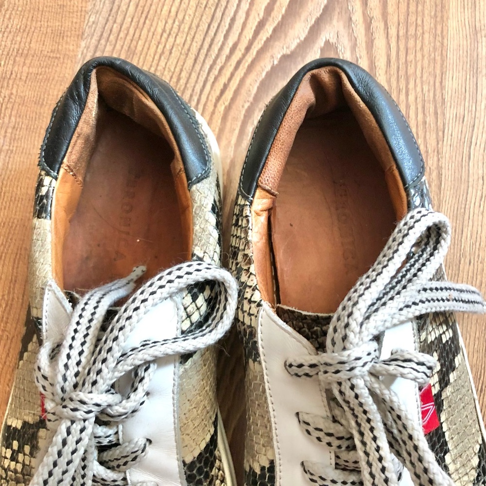 Veronica Beard Sami Python Print Leather Sneaker,… - image 4